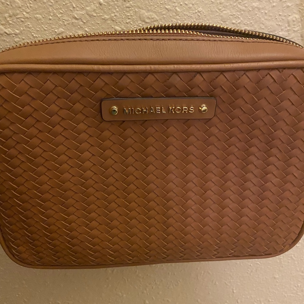 Michael Kors crossbody - Picture 3 of 5